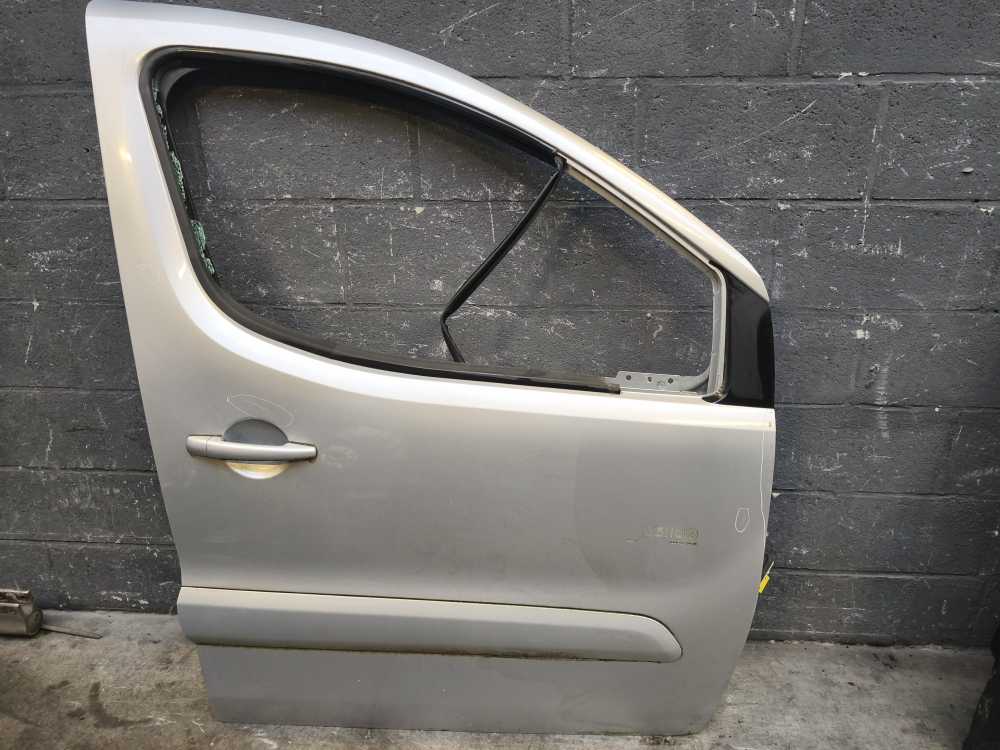 PORTE AVANT DROIT CITROEN/PEUGEOT - Vue 1